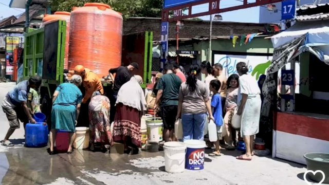 Tiap Harinya BPBD Makassar Distribusi Air di Delapan Kecamatan