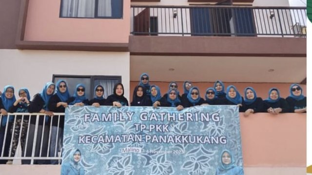 TP PKK Kecamatan Panakkukang Gelar Family Gathering