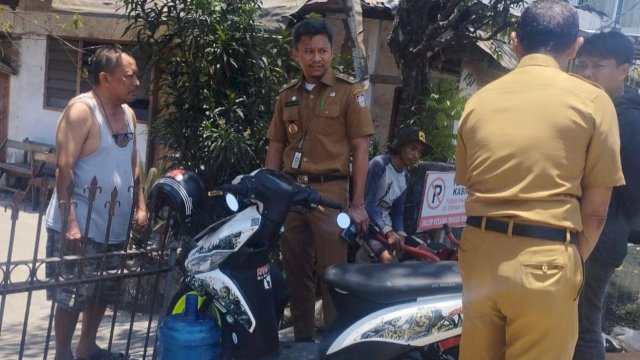 Lurah Paropo Harap Warga Tidak Membuang Sampah Sembarangan Yang Bisa Berakibat Penyumbatan Saluran Drainase