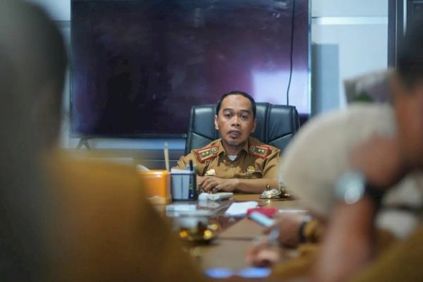 Danny Pomanto Dituding Halangi Jalan Sehat Gibran, Camat Makassar Tegaskan Tidak Ada Intruksi RT/RW Dilarang Bagi-Bagi Kupon