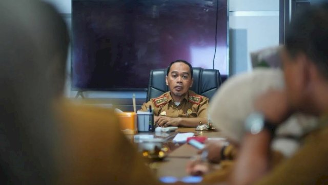 Danny Pomanto Dituding Halangi Jalan Sehat Gibran, Camat Makassar Tegaskan Tidak Ada Intruksi RT/RW Dilarang Bagi-Bagi Kupon