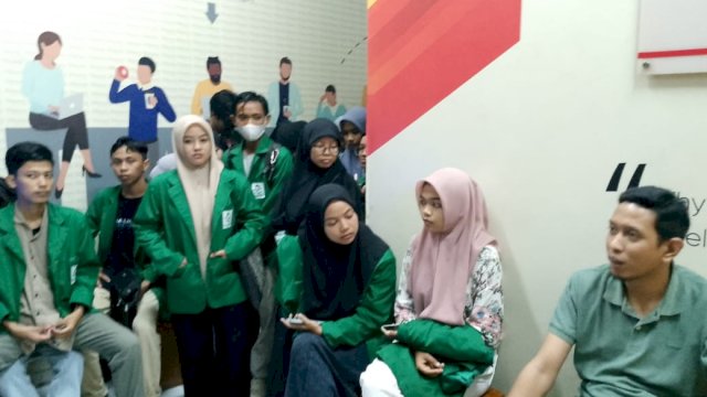 Gelar Kunjungan Media, Mahasiswa KPI UIN Intip Produksi Siara TV di Inews TV