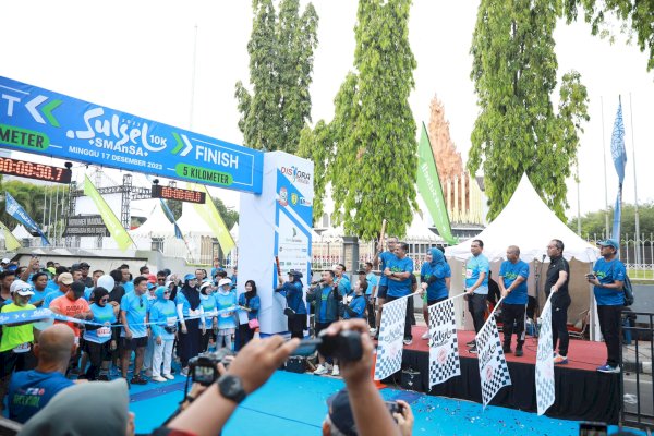 Lepas Peserta Sulsel Smansa 10K 2023, Danny Pomanto Bangga Lahir dari Smansa