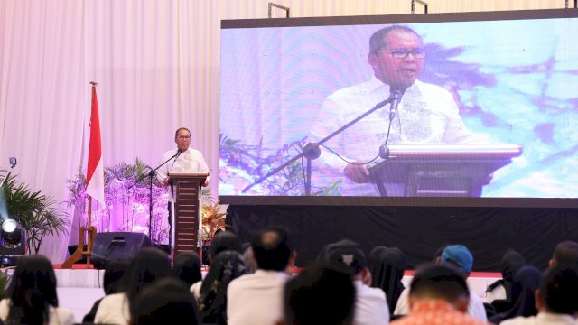 Danny Pomanto Lantik Pengurus KBA SMPN 5 Makassar Periode 2023-2027