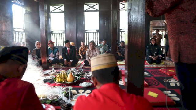 Perkuat Identitas Budaya, Dinas Kebudayaan Kota Makassar Gelar Ritual Appasili