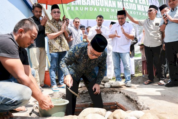 Danny Pomanto Resmikan Renovasi Pembangunan Masjid Ma’ul Hayat PDAM Makassar