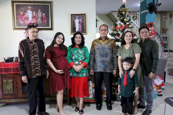 Danny Pomanto Jaga Silaturahmi di Momen Perayaan Hari Natal