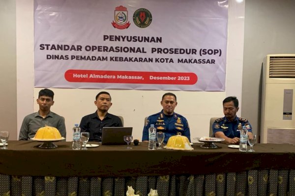 Damkar Makassar Gelar FGD