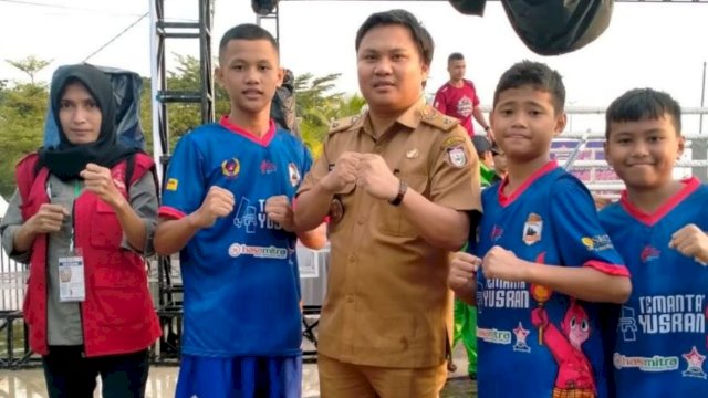 Peroleh Mendali Emas di Porkot, Lurah Moloku: Kami Bagga Atas Capaian Atlet Kecamatan Ujung Pandang