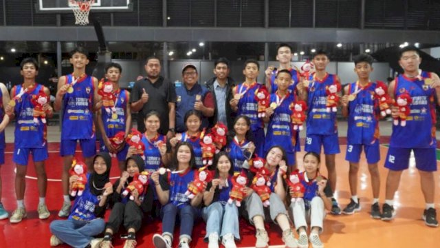 Tim Basket Putra Kecamatan Ujung Pandang Raih Mendali Emas