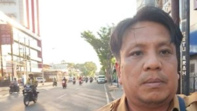 Kasi Kebersihan Kelurahan Pisang Utara Pastikan Kebersihan Wilayah