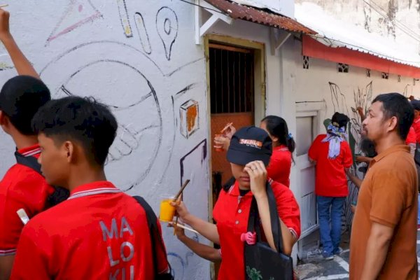 Pelatihan Mural Kelurahan Maloku di Lorong Wisata Kopenhagen