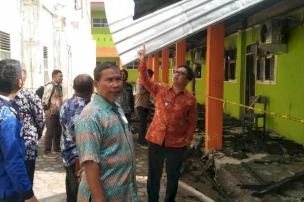 Camat Rappocini Tinjau Langsung Pasca Kebakaran MAN 1 Makassar