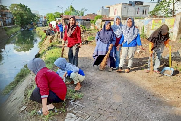 Lurah Bara-Baraya Timur Gelar Giat Sabtu Bersih