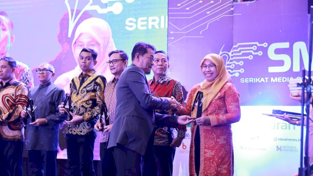 SMSI Award Sulsel 2024, Dinas Kominfo Makassar Raih Penghargaan Peduli Media