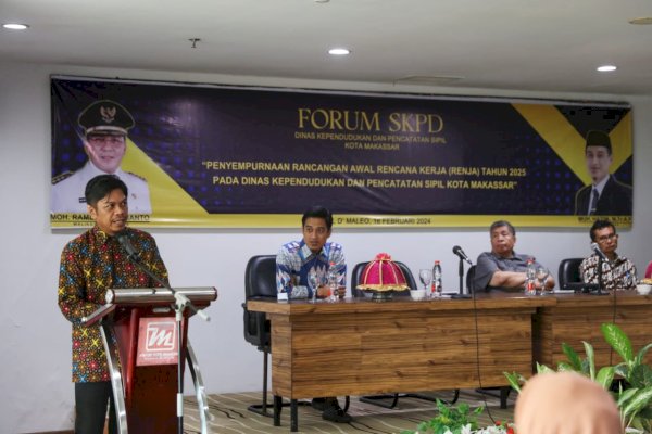 Pj Sekda Firman Pagarra Harap Forum OPD Dukcapil Fokus Penyelesaian IKD di Tahun 2024