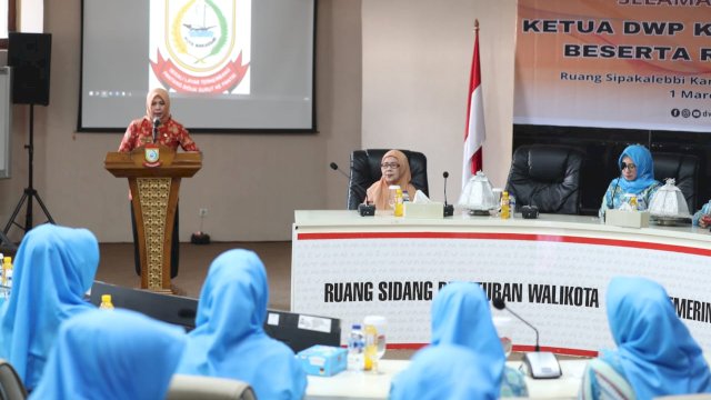 DWP Kota Makassar Sambut Hangat Kunjungan Studi Tiru DWP Kota Bandung, Paparkan Kesuksesan Program Kerja