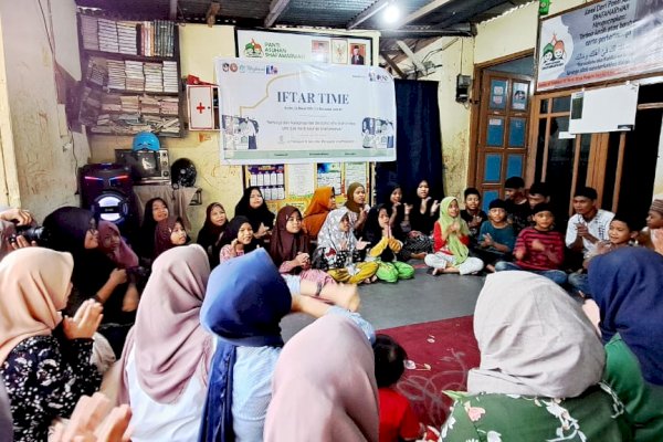 Berbagi ke Sesama, Prodi Ilmu Komunikasi UMI Buka Puasa Bersama Anak-anak Panti Asuhan