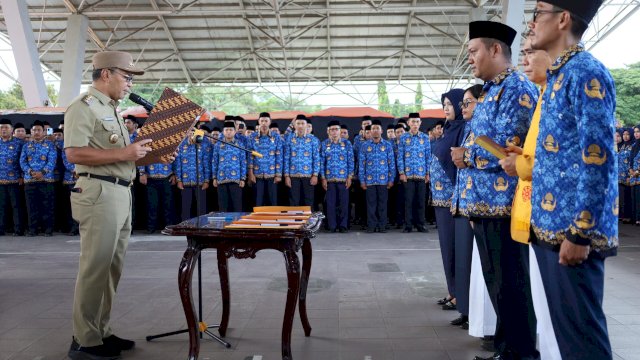 Lantik 1.852 PPPK Tenaga Guru Bukti Danny Pomanto Konsen Terhadap Pendidikan di Makassar