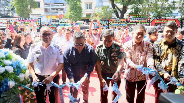 Danny Pomanto Sambut Baik Grand Opening Dealer Chery Veteran: Jadi Pilihan Masyarakat dan Pemerintah Beli Mobil EV