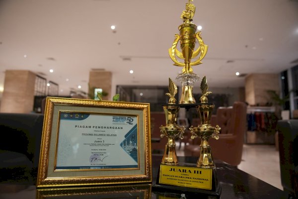 TP PKK Kota Makassar Raih Juara Tiga Padus Tingkat Nasional di HKG PKK ke-52 Solo