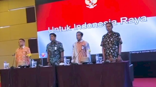 KadiskopUMK Makassar Buka Kegiatan Pelatihan Penyusunan Laporan RAT