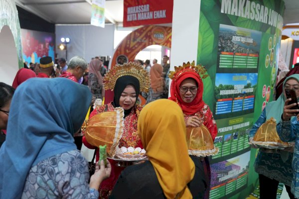 Perkuat Branding Kota Makan Enak, Pemkot Makassar Hadirkan Kue Tradisional di ICE APEKSI