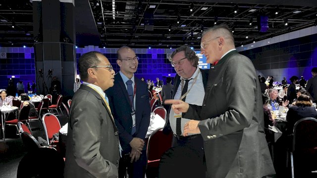 Danny Pomanto Presentasikan ‘Sombere and Smart City’ di WCS 2024 Singapura, Perwakilan Wali Kota se-Asia