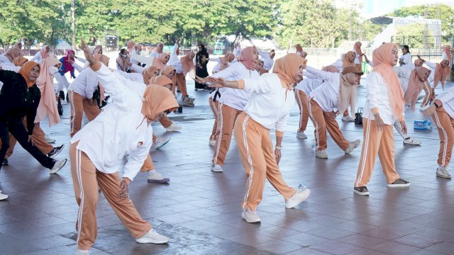 DWP Kota Makassar Gelar Senam Sehat di Lapangan Karebosi