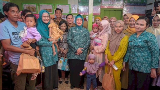 TP PKK Sulsel dan TP PKK Kota Makassar Tingkatkan Intervensi Stunting di Posyandu