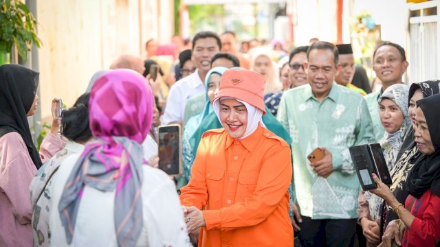 Indira Yusuf Ismail Tinjau dan Apresiasi Lorong Wisata Gimje di Kelurahan Kalukuang
