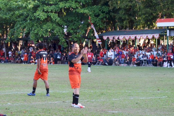 Laga Eksebisi Danny Pomanto VS Prof Zudan Arif Tutup Turnament Wali Kota Cup 2024 Makassar