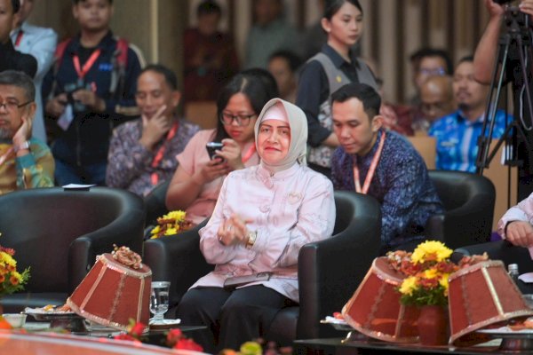 Indira Yusuf Ismail, Wajah Perempuan dalam Pembangunan Makassar di Investmen Forum