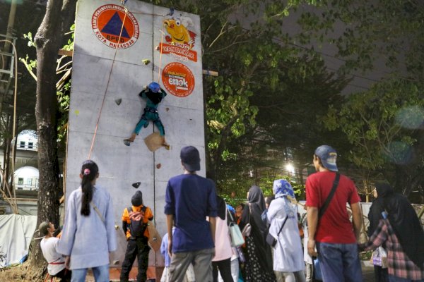 Fasilitas Panjat Tebing BPBD Jadi Daya Tarik Anak-Anak di F8