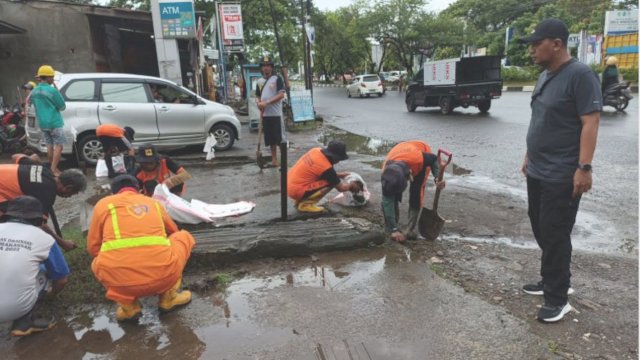 Camat Tamalanrea Minta Satgas Kebersihan Rutin Melakukan Penyisiran Sampah