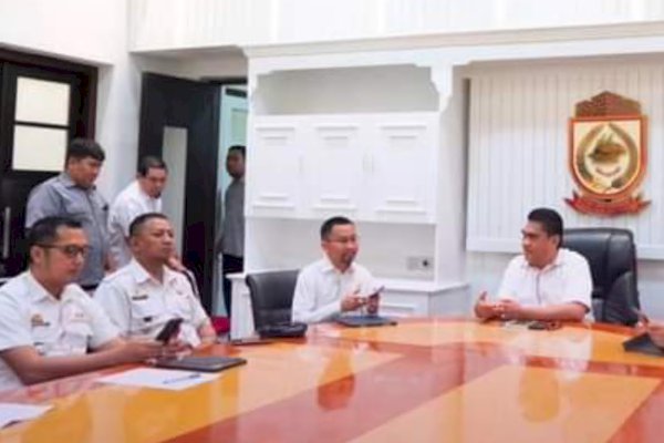 Camat Tamalanrea Hadiri Rakor Pemenuhan Data dan Dokumen Dalam Rangka Evaluasi Kinerja TP2DD