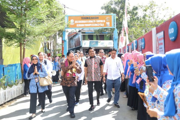 Plt. Kadinsos Makassar Dampingi Pj. Sekda Sambut Tim Verifikasi Kampung KB