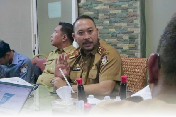 Plt. Kadinsos Makassar Gelar Rapat Bersama Tagana di Monumen Korban 40.000 Jiwa