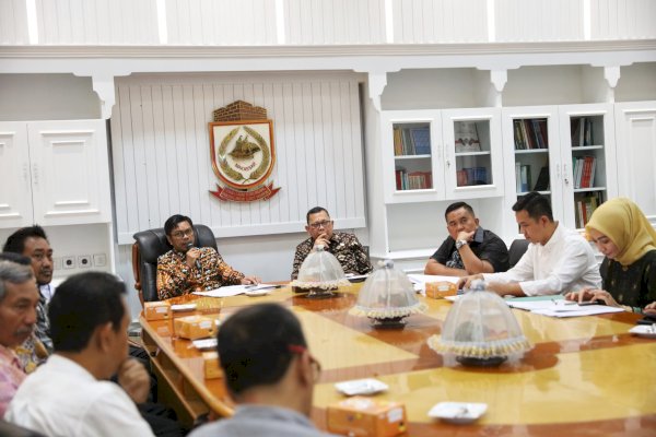 PJ Sekda Paparkan 100 Inovasi Kota Makassar di Hadapan Pj Wali Kota Palembang