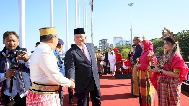 Peringatan HUT RI Pemkot Makassar Bertabur Penghargaan Nasional hingga Prestasi Internasional