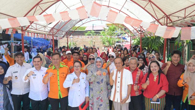 Ketua TP PKK Kota Makassar Puji Kekompakan Warga Toraja di Kampung Rama