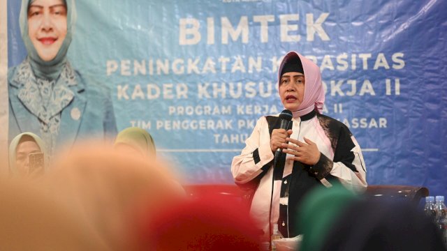 Ketua TP PKK Kota Makassar Dorong Peningkatan Kapasitas Kader melalui Bimtek Gelari Pelangi