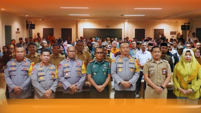 Wujudkan Pilkada Damai Tahun 2024, Polrestabes Makassar dan Kecamatan Bontoala Gelar Silaturahmi Bersama Warga