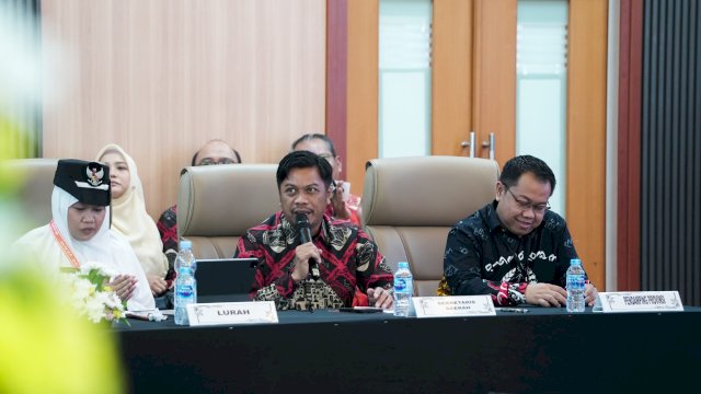 Pj Sekda Kota Makassar Hadiri Langsung Pemaparan Calon Juara Lomba Desa dan Kelurahan Tingkat Nasional