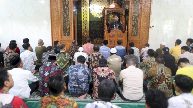 Surat Edaran Wajib Sholat Berjamaah, Andi Arwin Azis Ajak Pegawai Pemkot Makassar Jaga Ibadah