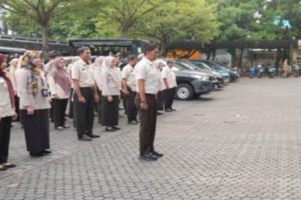 Pesan Kaban Bapenda Makassar Ingatkan Staf Agar Selalu Berikan Layanan Terbaik