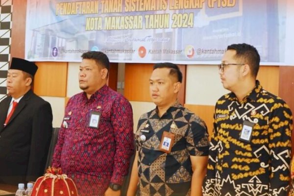 Camat Bontoala Hadiri Pengambilan Sumpah Pelantikan Panitia Ajudikasi Satuan Tugas PTSL