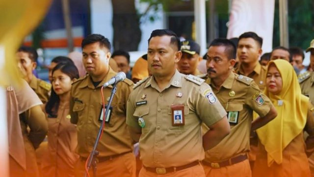 Camat Bontoala Tampil Sebagai Pemimpin Apel