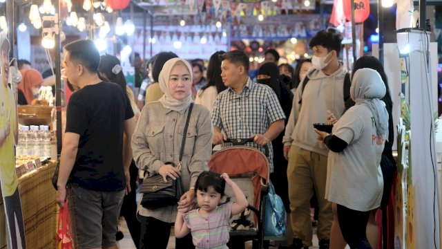 Keramaian para pengunjung yang datang hadir di MTF Market event lalu.