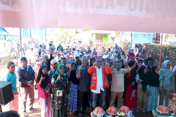 Datang ke Bone, Cagub Sulsel Danny Pomanto Jadi Idola Masyarakat